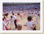 07July05 - Nay, Jenny, Baz, Andy in Spain - Running of Bulls 191 * 2272 x 1704 * (846KB)